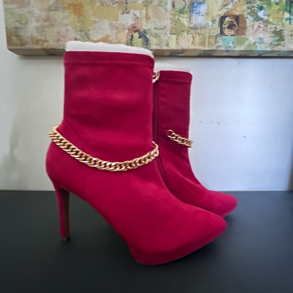 Jessica Simpson red faux suede boots. - Picture 1 of 5
